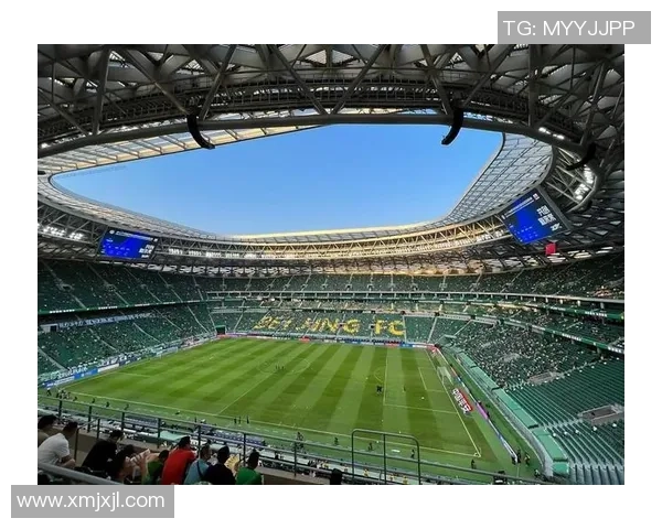 摇滚的足球：激情与节奏交织的绿茵场上演绎梦想与荣耀